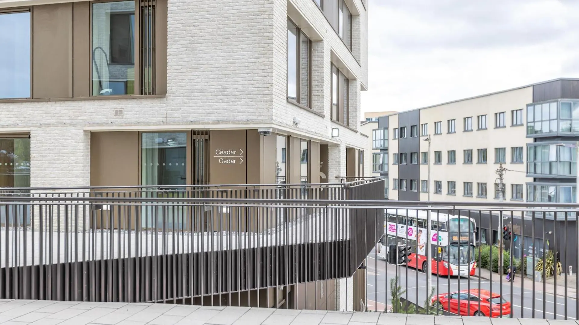 Crow'S Nest - Ucc Summer Beds Cork Apartment