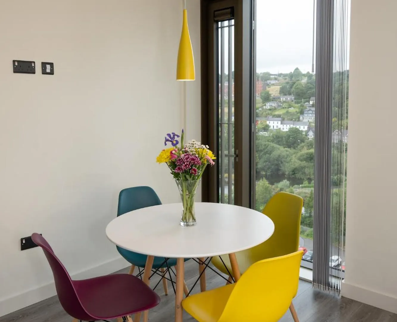 Crow'S Nest - Ucc Summer Beds Cork Apartment